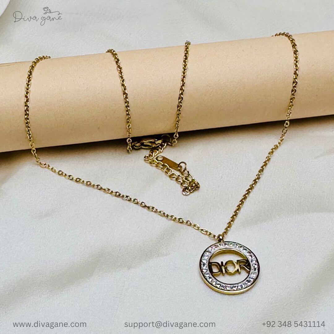 Long Chain Glamour Graffiti