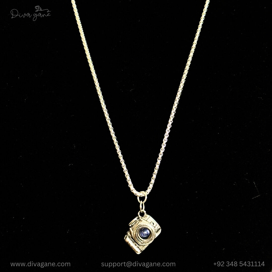 Long Chain Camera Pendent