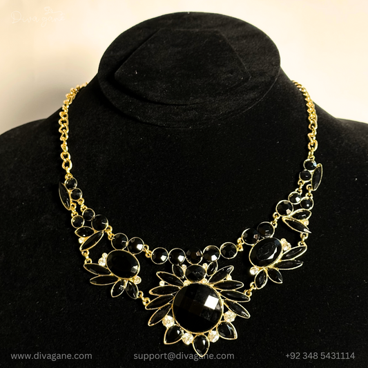 Nebula Noir Neckline