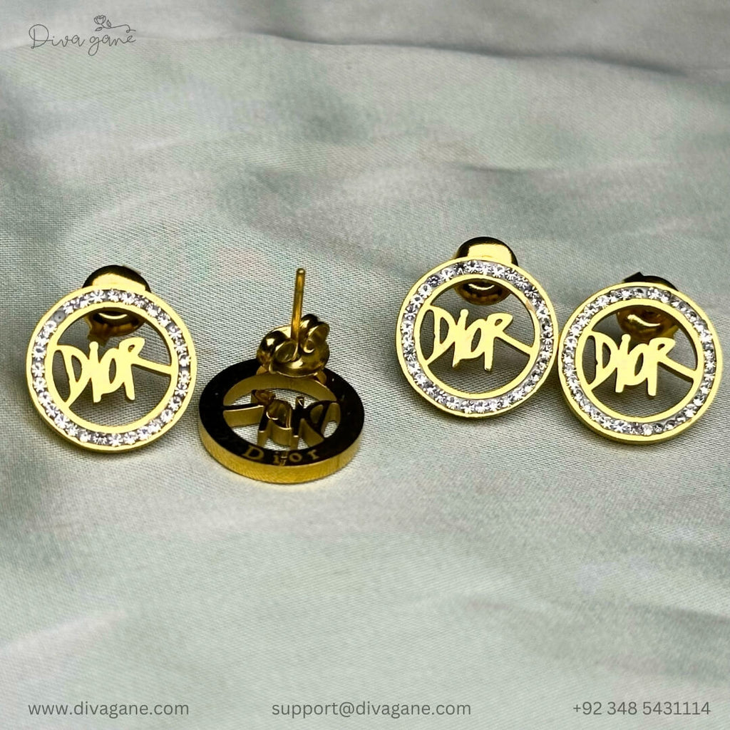 D Stone Studs