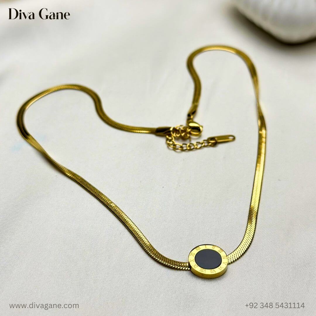 Eclipse Gold by Diva Gane