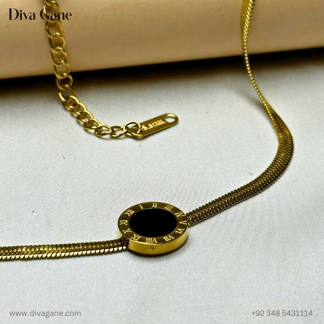Eclipse Gold by Diva Gane