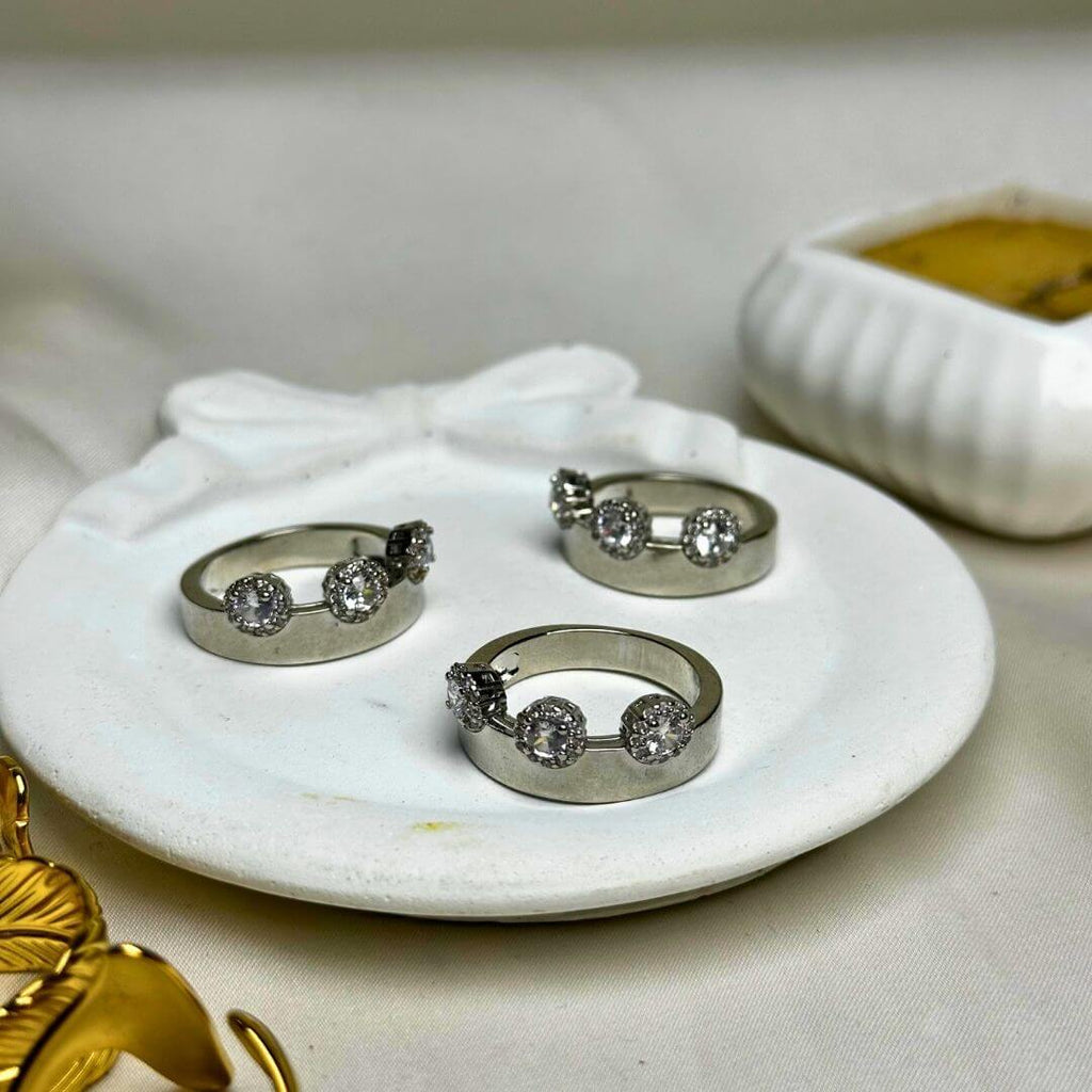 Eterna Trio Ring