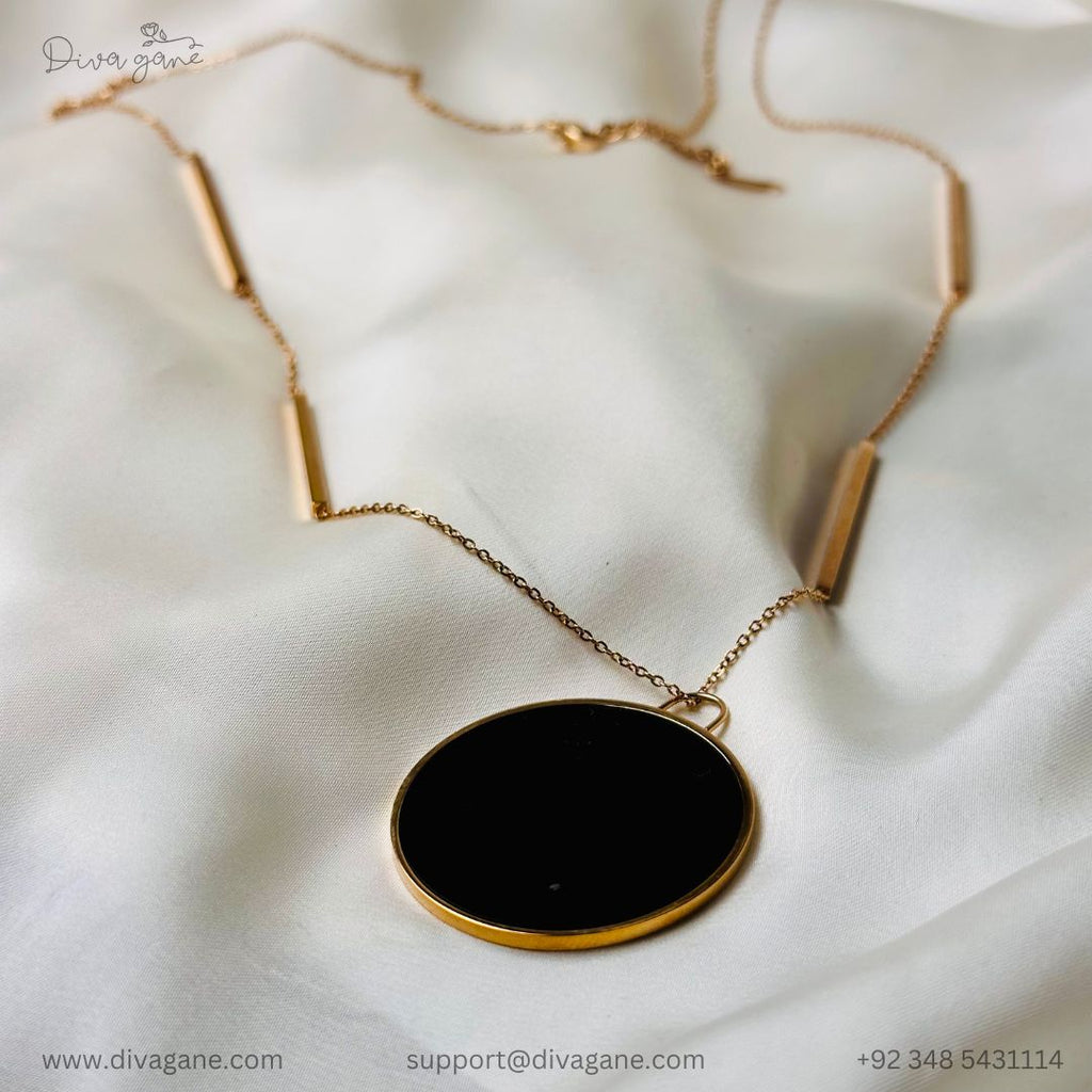 Lining Rush Glam Pendant