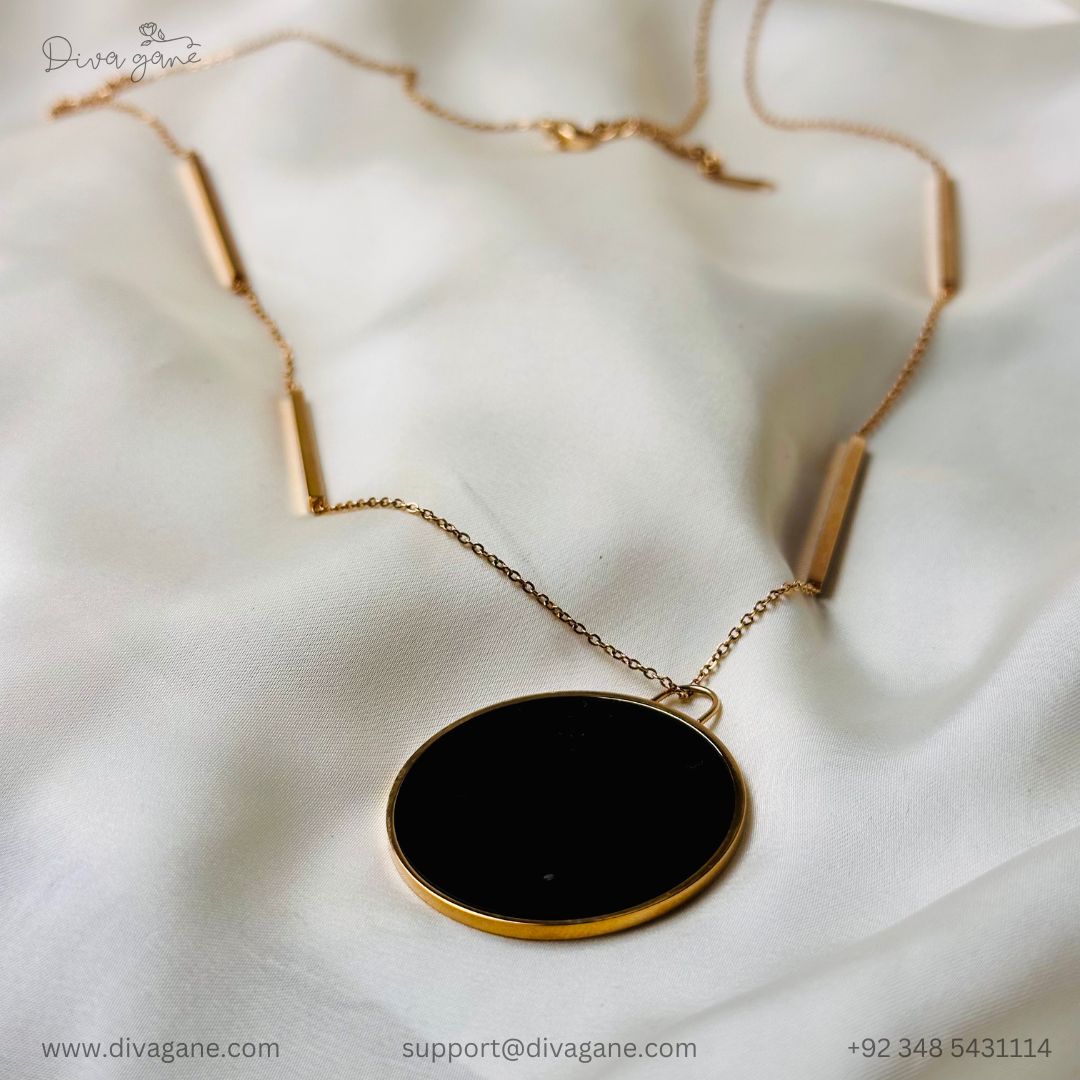 Lining Rush Glam Pendant