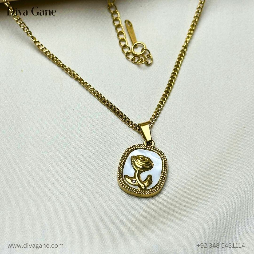 Rosette Radiance Pendant