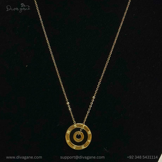 Round Luxury Gold Black Pendant