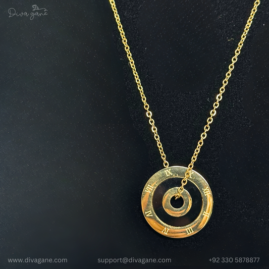 Round Luxury Gold Black Pendant