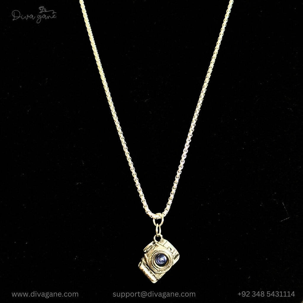Long Chain Camera Pendent