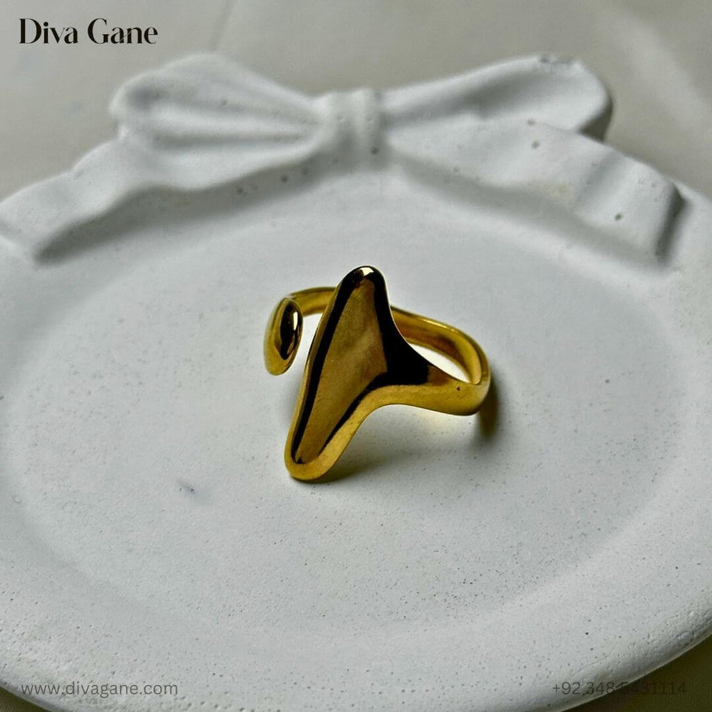 Twofold Radiance Ring