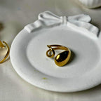 Vera Curve Ring