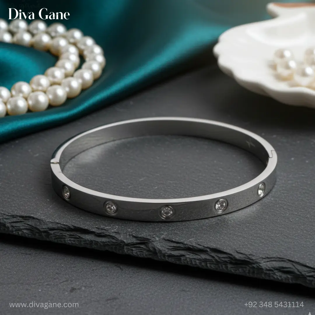 Silver-Single-Stone-Bangle3.webp